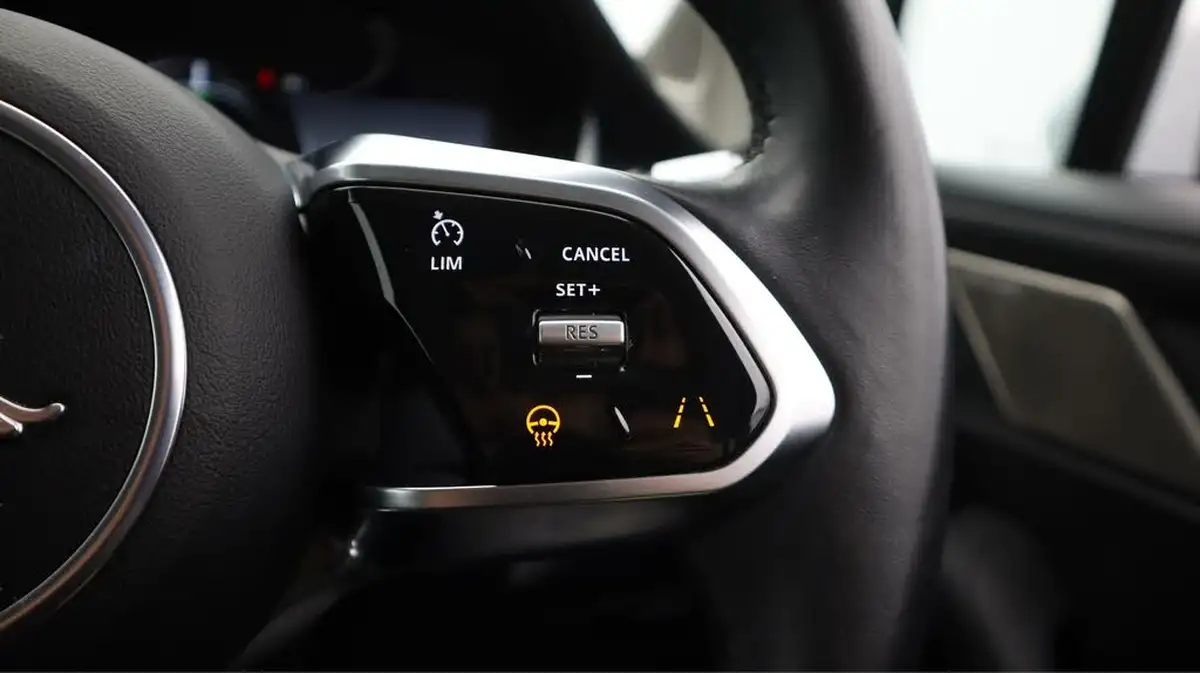 2020-jaguar-i-pace-ev400-s-big-26