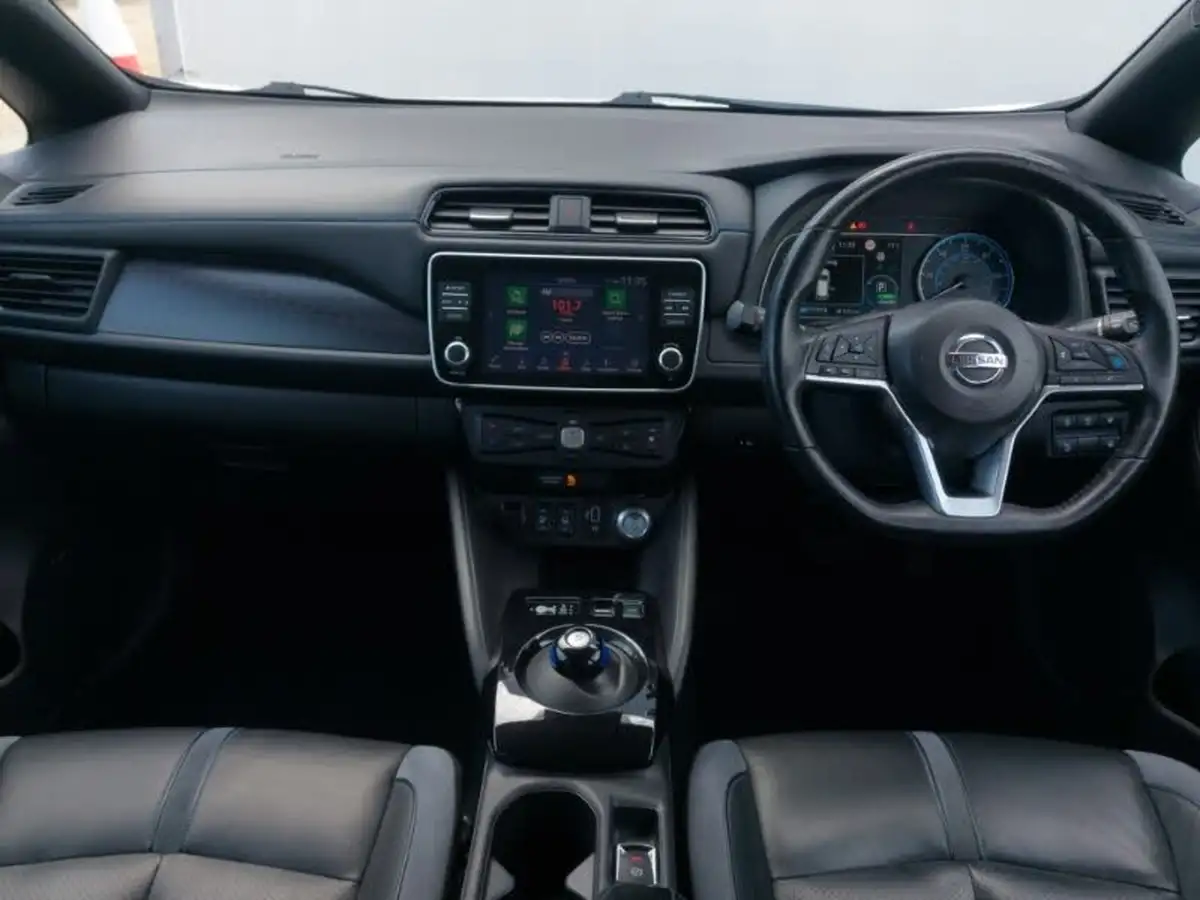 2020-nissan-leaf-e-tekna-big-2