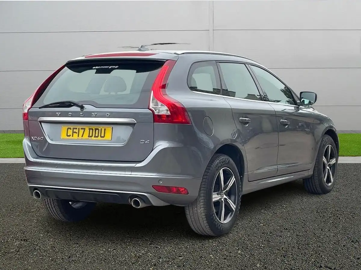 2017-volvo-xc60-20td-d4-r-design-lux-big-6