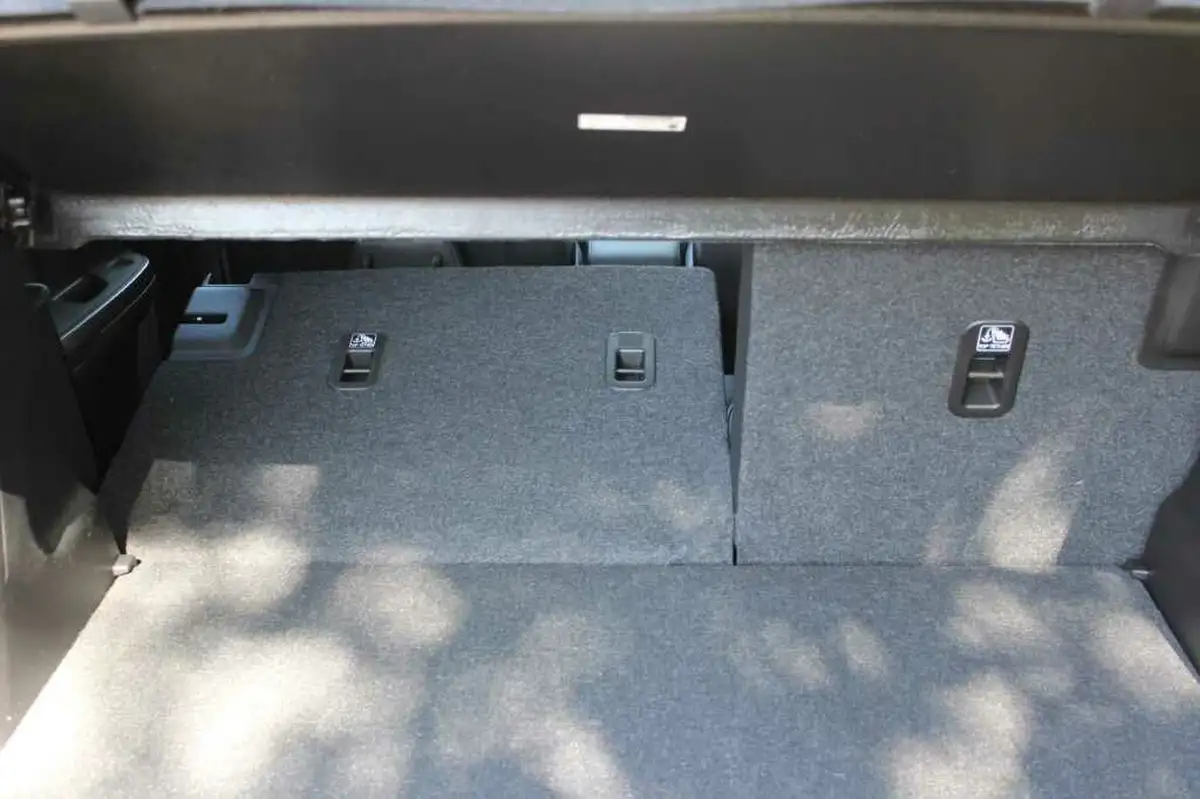 2025-suzuki-vitara-14-boosterjet-ultra-big-24