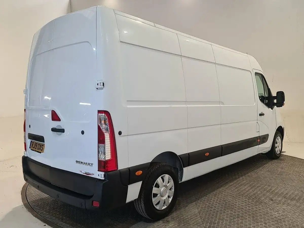 2019-renault-master-23dci-lm35-130-business-medium-roof-panel-van-big-22