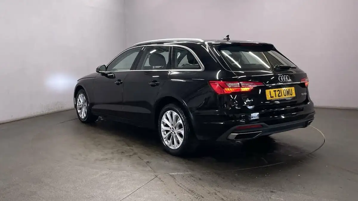 2021-audi-a4-avant-20-35-tdi-technik-big-5