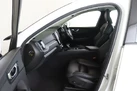 2020-volvo-xc60-20td-d4-momentum-small-9