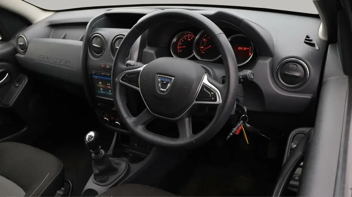 2017-dacia-duster-12-tce-prestige-big-8