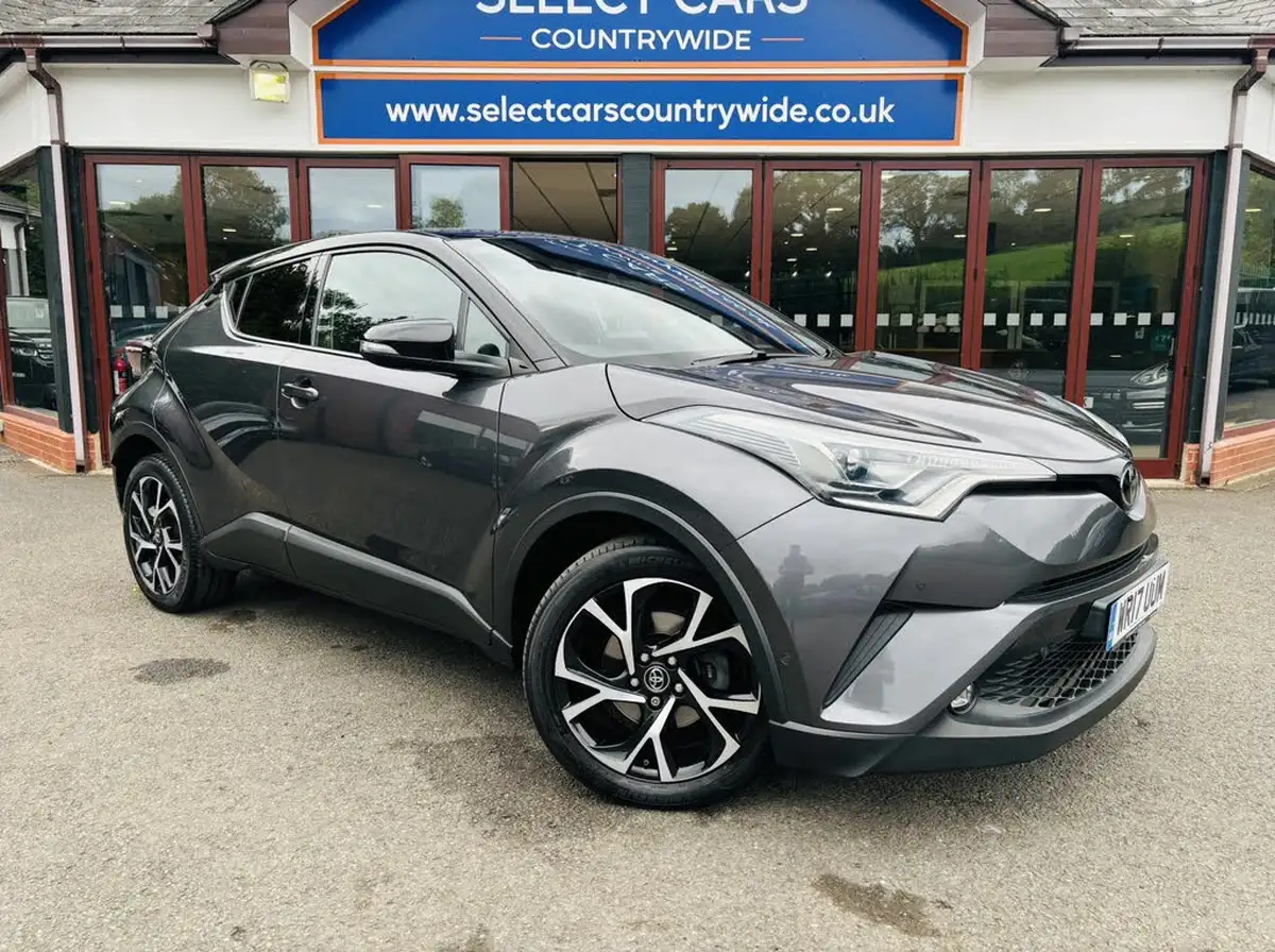 2017-toyota-c-hr-12-dynamic-big-0