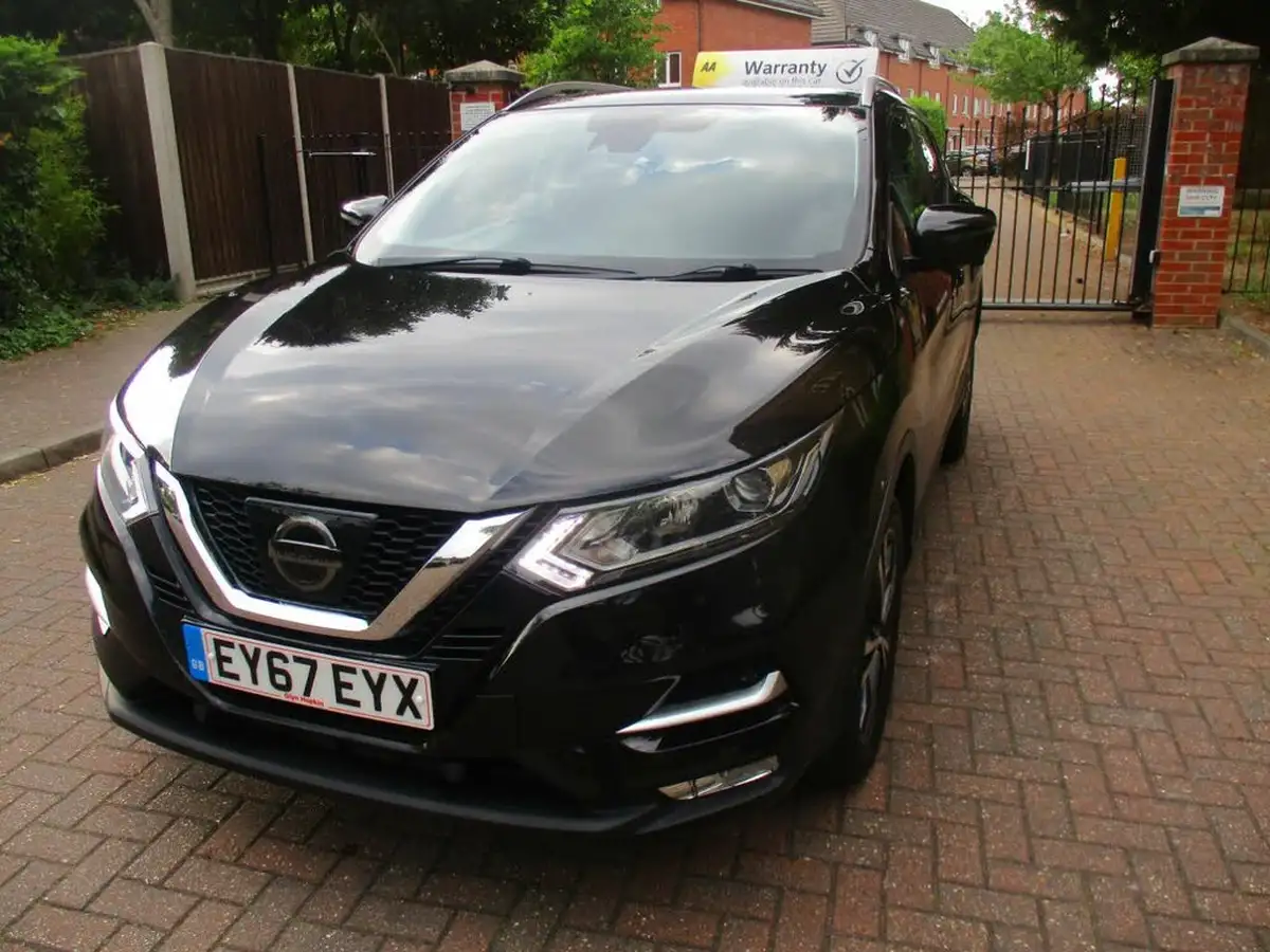 2017-nissan-qashqai-12-dig-t-n-connecta-big-22
