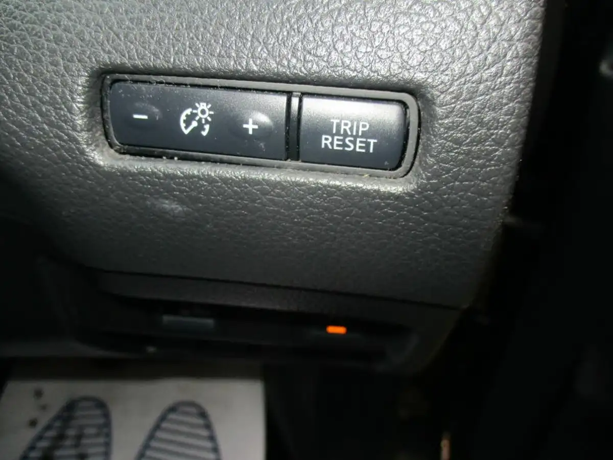 2017-nissan-qashqai-12-dig-t-n-connecta-big-46