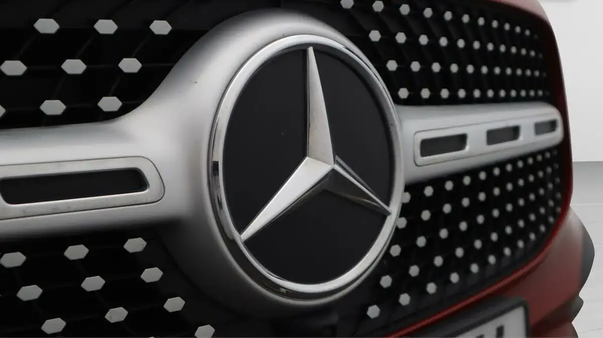 2022-mercedes-benz-glb-class-13-glb200-amg-line-premium-7g-tronic-big-24