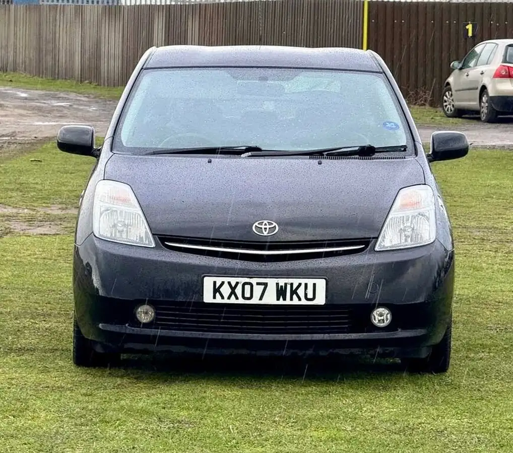 2007-toyota-prius-15-vvt-i-t-spirit-big-1