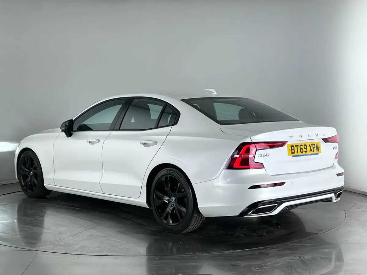 2020-volvo-s60-20-t5-r-design-plus-big-6