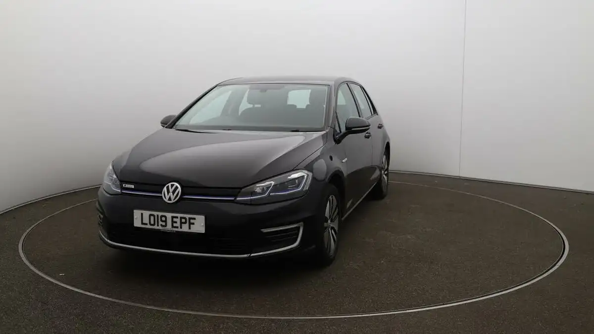 2019-volkswagen-golf-e-e-golf-big-38