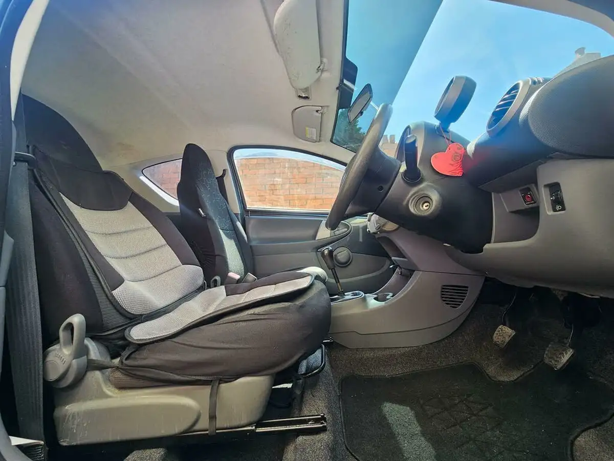 2007-citroen-c1-10-rhythm-3d-big-30