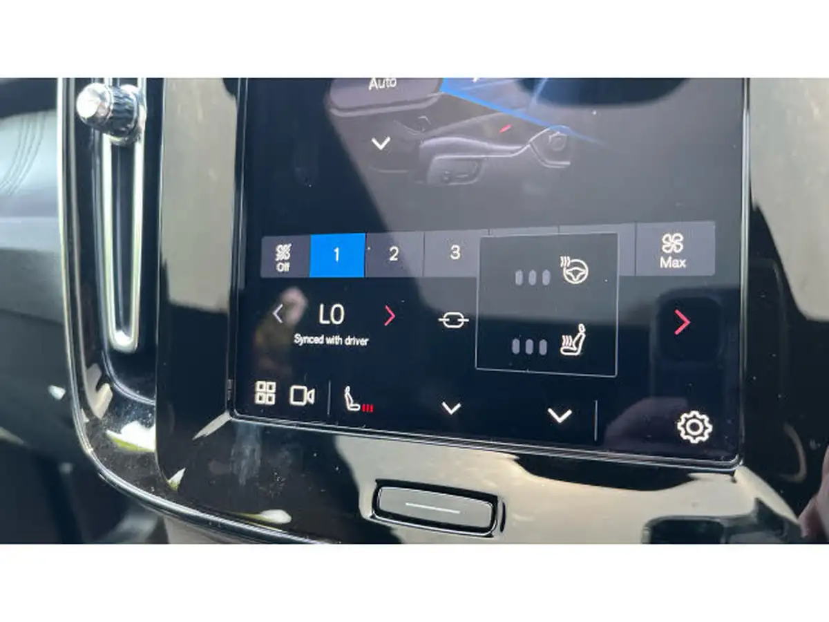 2024-volvo-c40-e-recharge-ultimate-235bhp-big-35