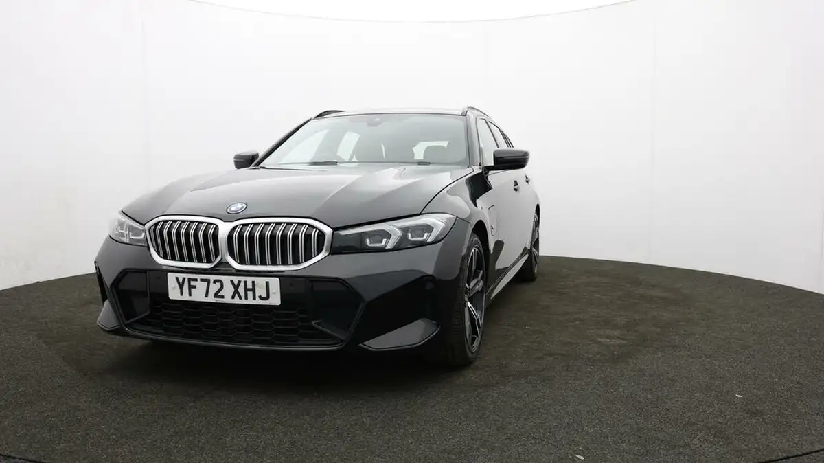 2022-bmw-3-series-20-330e-m-sport-touring-5d-big-54