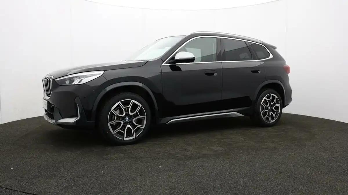 2022-bmw-x1-15-sdrive20i-xline-big-61