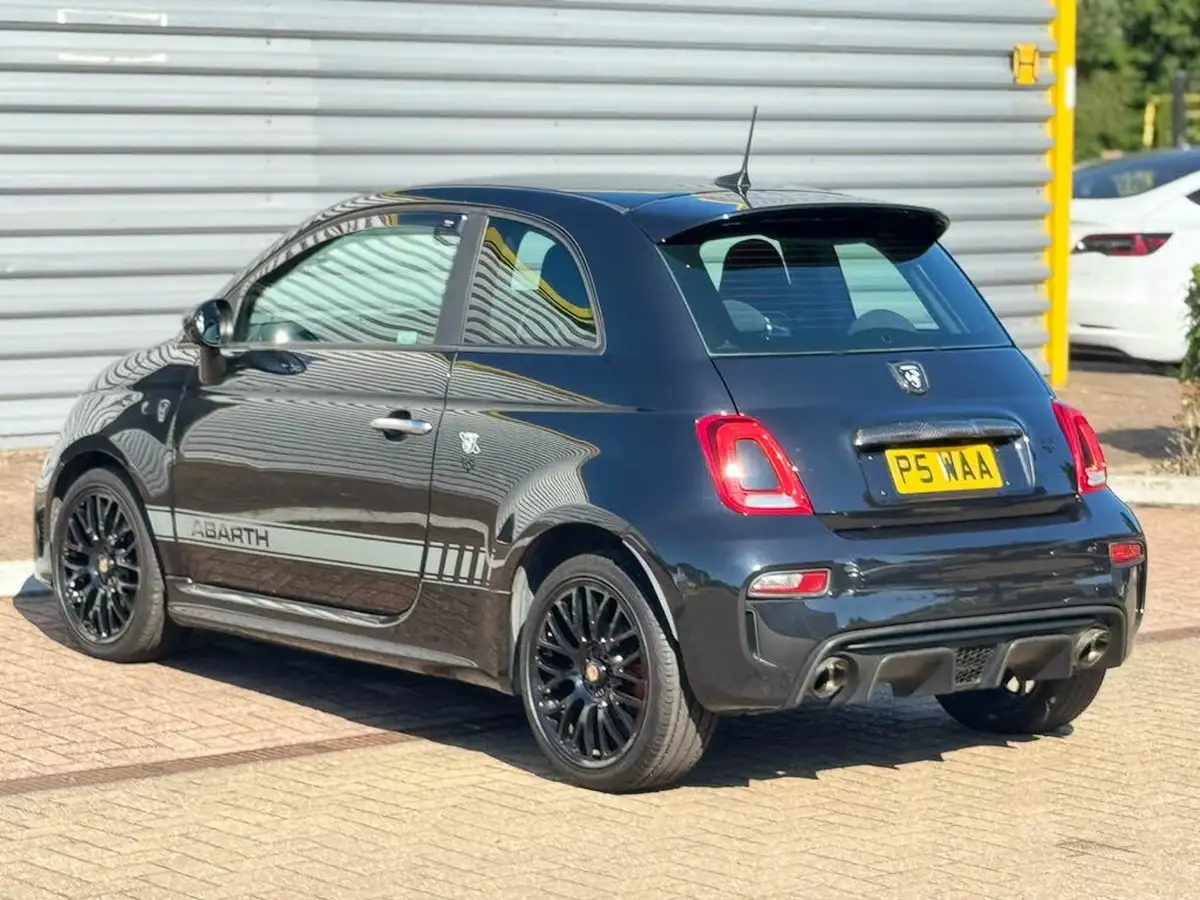 2017-abarth-595-14-tjet-big-4