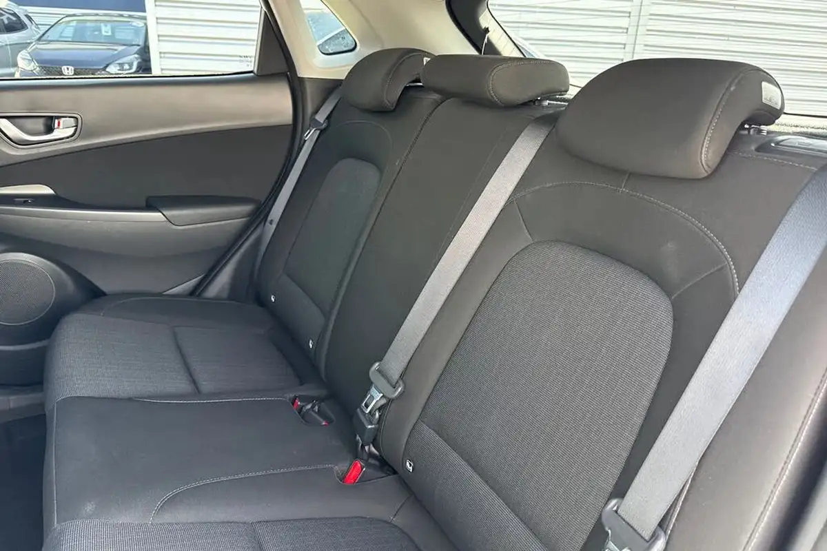 2022-hyundai-kona-16-gdi-premium-big-18