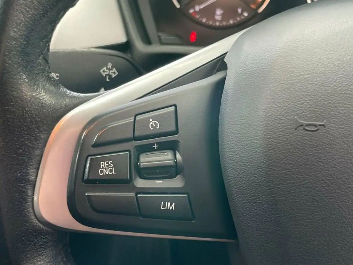 2018-bmw-x1-15-sdrive-18i-se-134bhp-big-34