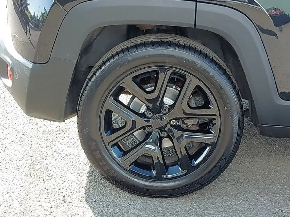2021-jeep-renegade-10-gse-night-eagle-big-11