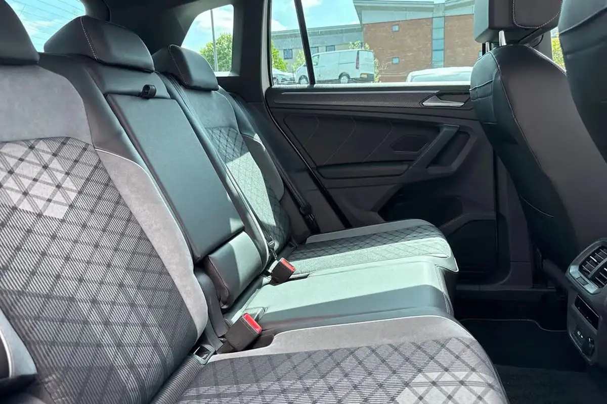 2021-volkswagen-tiguan-14-tsi-r-line-big-37