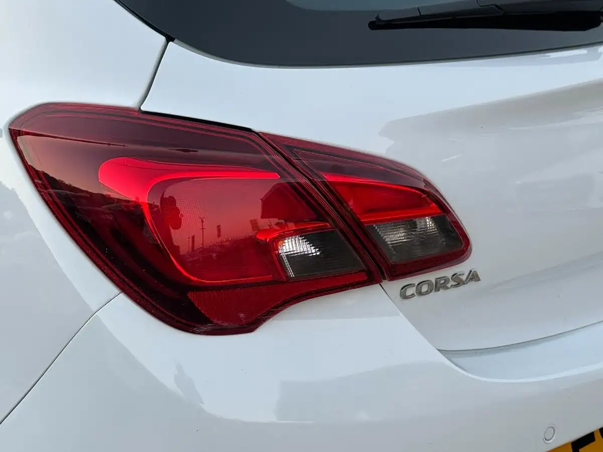 2016-vauxhall-corsa-14i-se-90ps-ecoflex-5d-1398cc-big-45