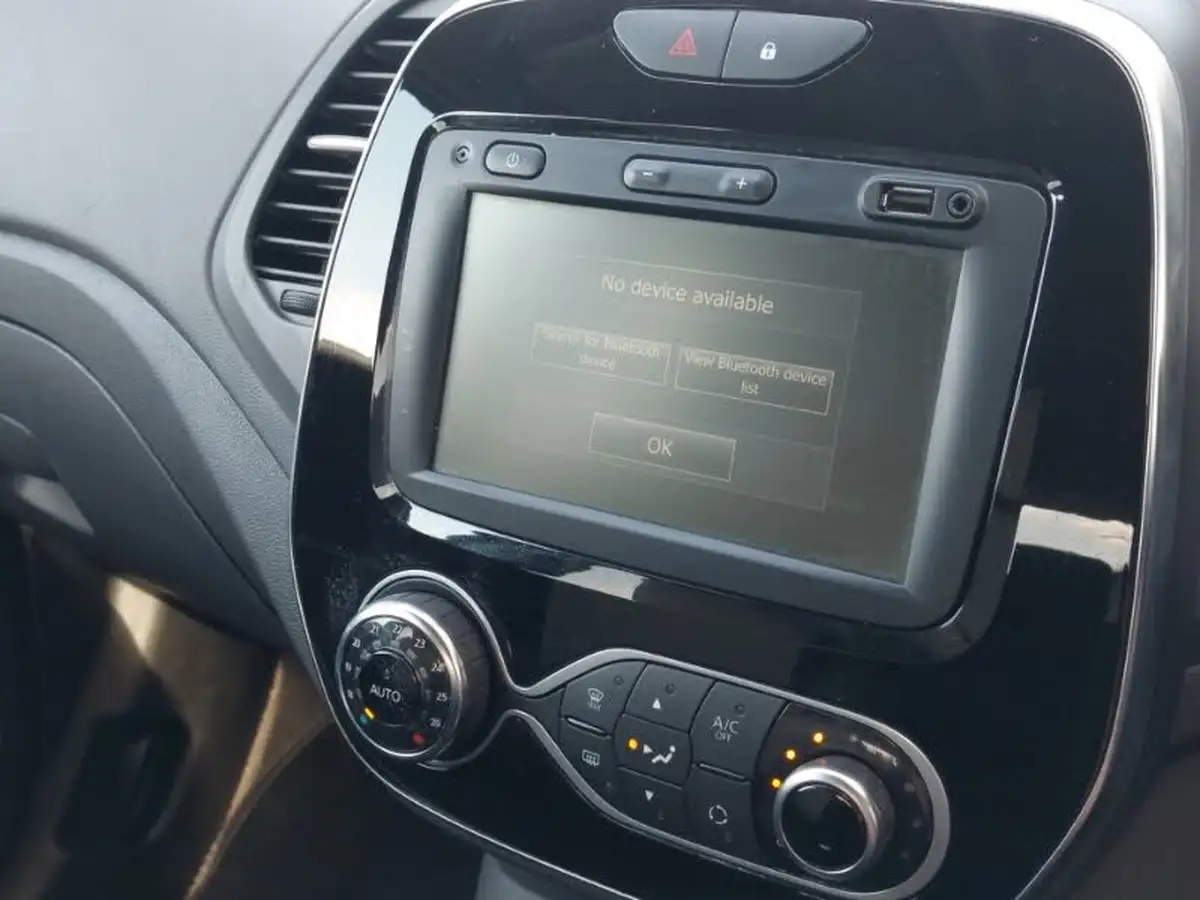 2019-renault-captur-15dci-iconic-90bhp-energy-ss-big-10