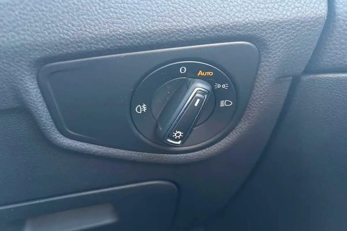 2021-volkswagen-touran-15-tsi-se-family-dsg-big-29