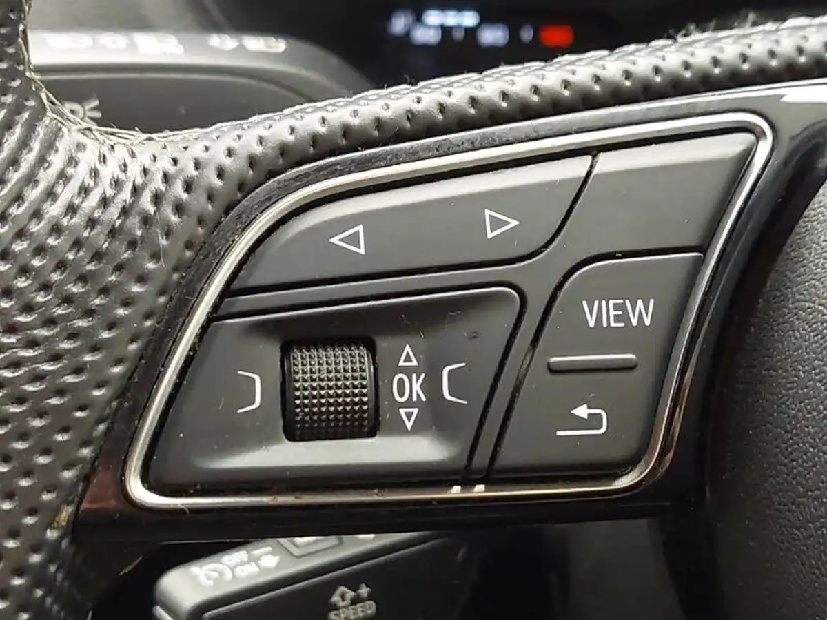 2022-audi-q2-10-30-tfsi-s-line-big-17