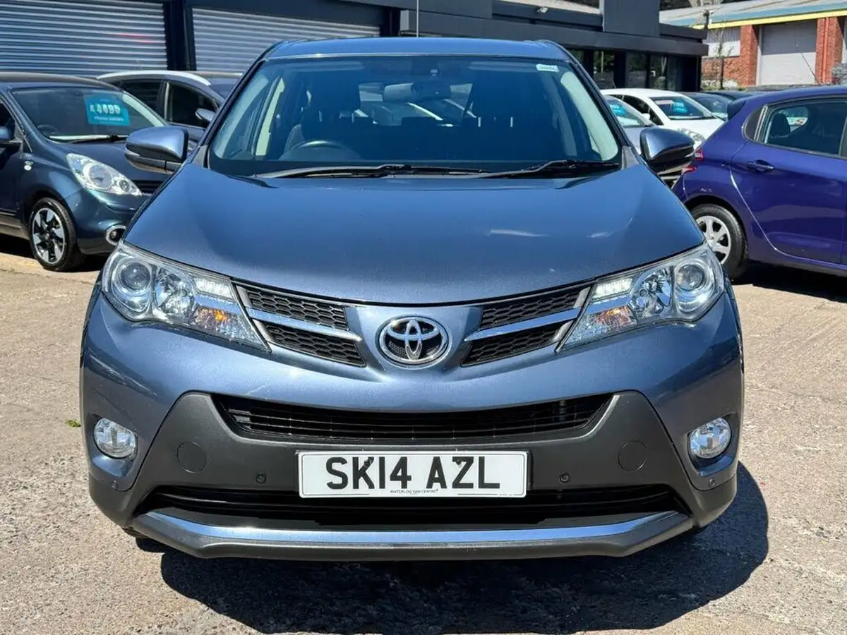 2014-toyota-rav4-20td-icon-20d-4d-awd-big-12