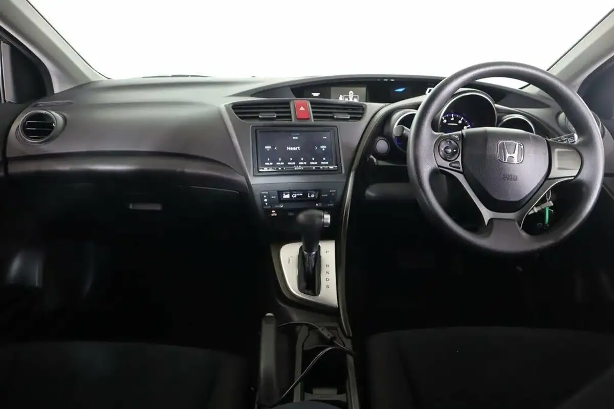 2013-honda-civic-18-se-auto-big-16