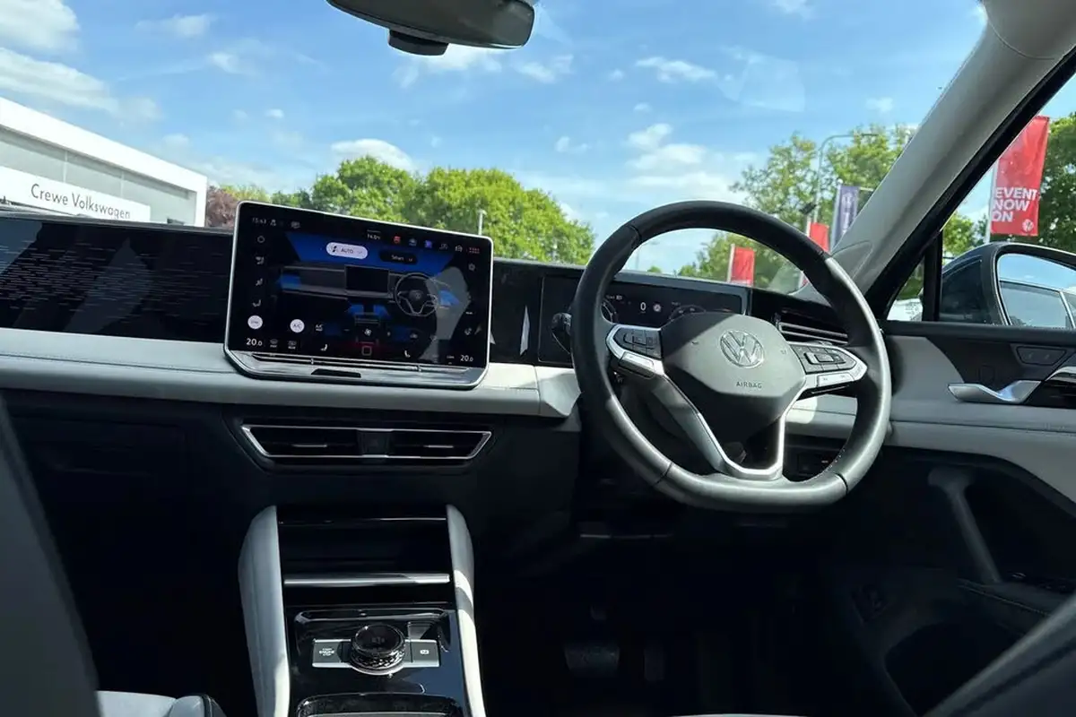 2024-volkswagen-tiguan-15-etsi-elegance-big-46