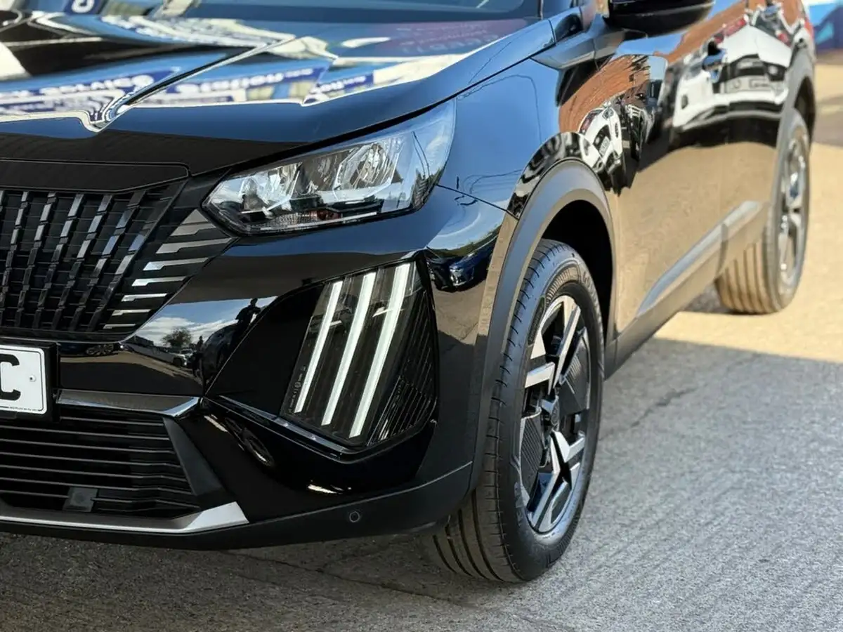 2024-peugeot-2008-suv-12-puretech-allure-100ps-big-21