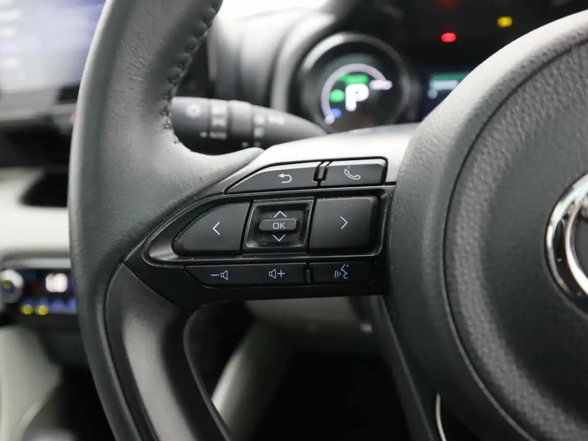 2022-toyota-yaris-15-vvt-i-excel-big-20