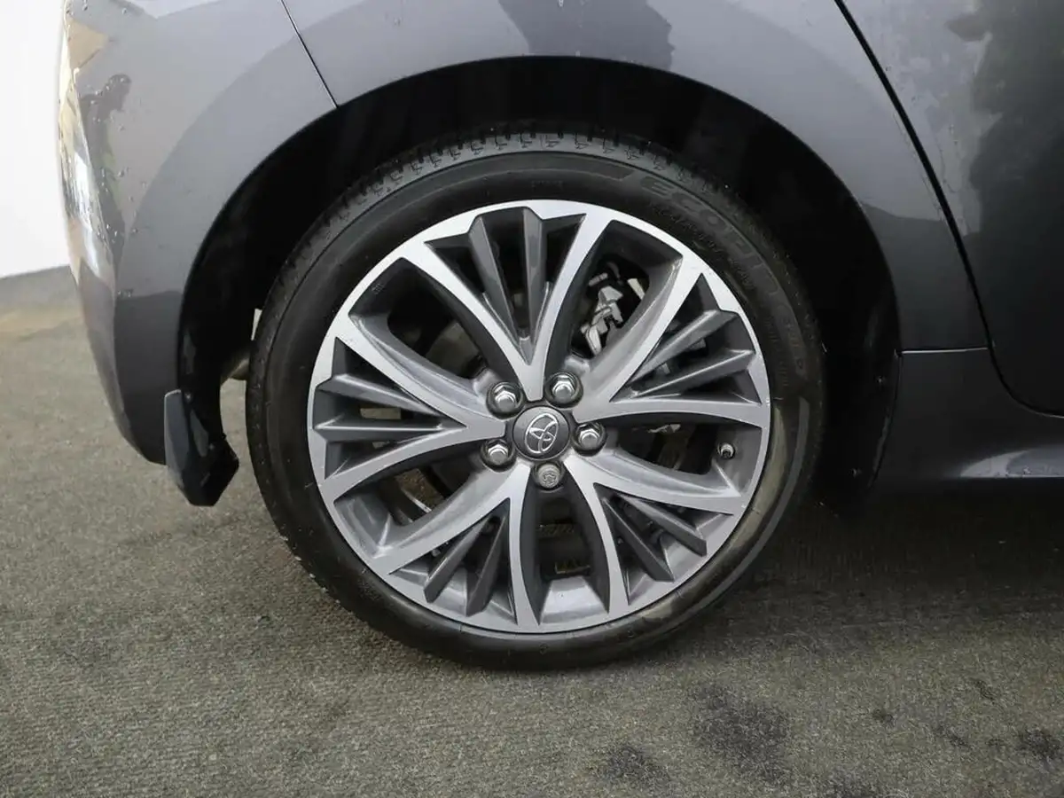 2022-toyota-yaris-15-vvt-i-excel-big-5