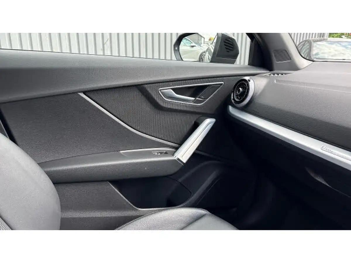2022-audi-q2-15-35-tfsi-s-line-tronic-big-56