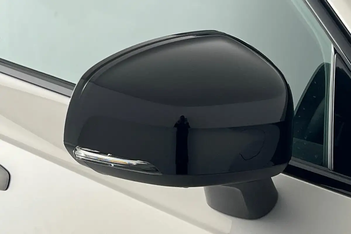 2025-volvo-xc90-20-b5-plus-big-18