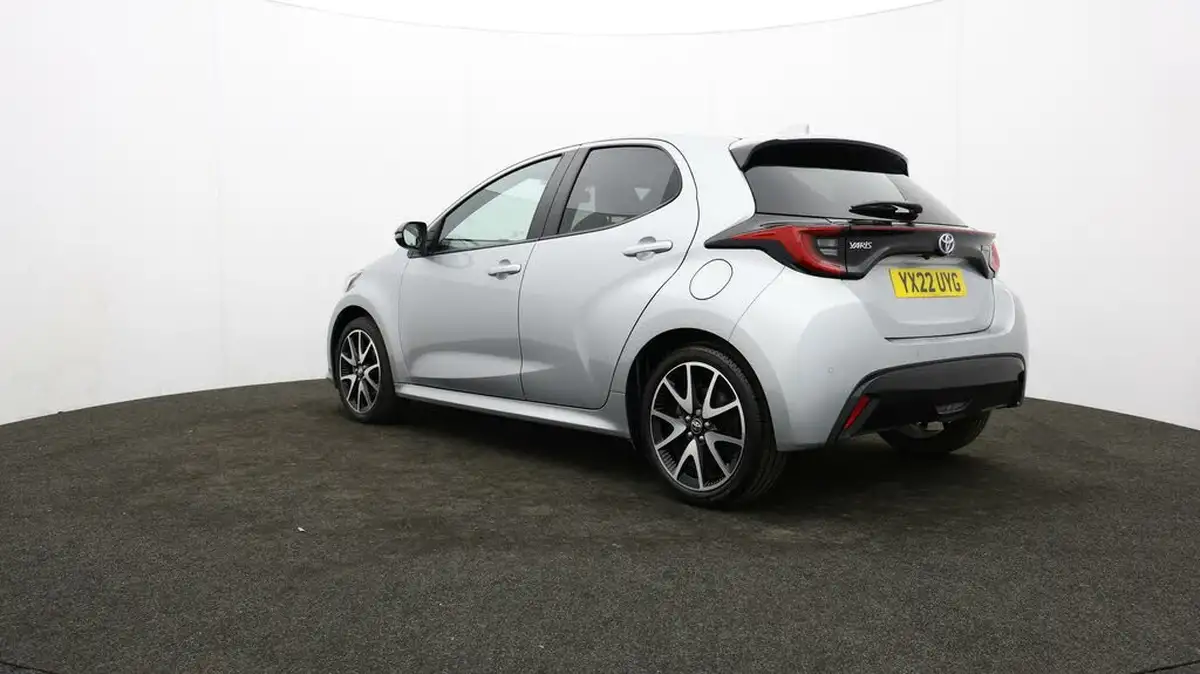 2022-toyota-yaris-15-vvt-i-dynamic-big-68