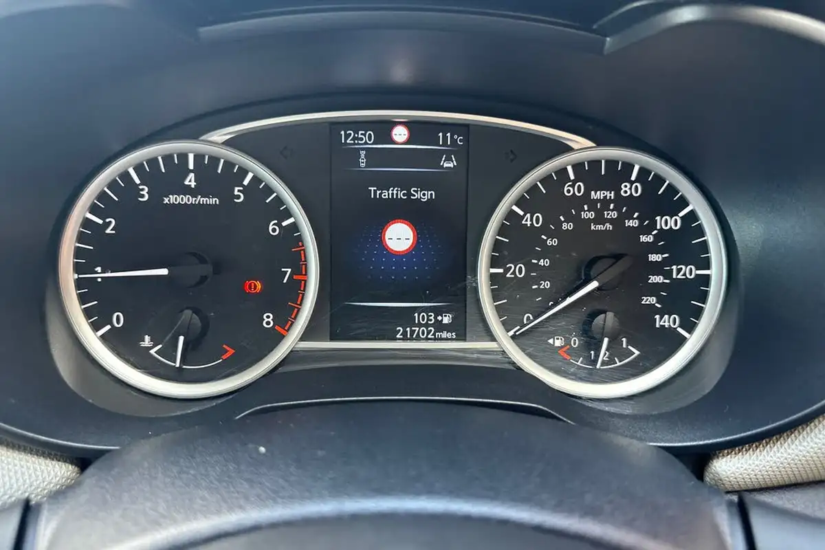 2018-nissan-micra-10-acenta-limited-edition-big-33