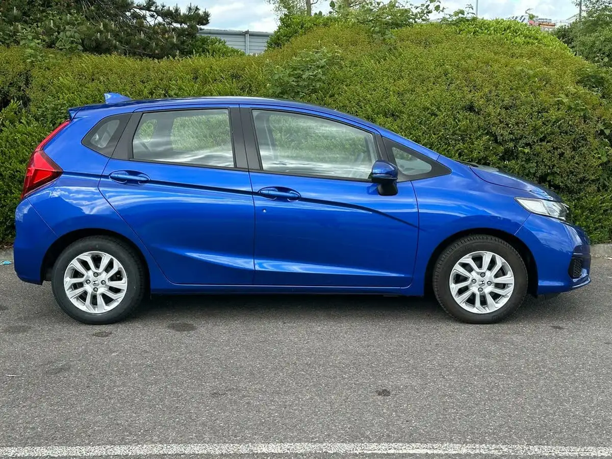 2019-honda-jazz-13-i-vtec-se-cvt-big-44