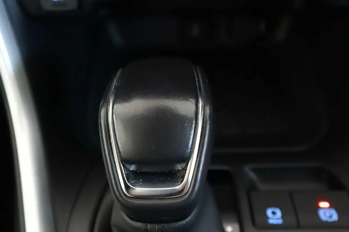 2020-toyota-rav4-25-vvt-i-design-215bhp-big-42