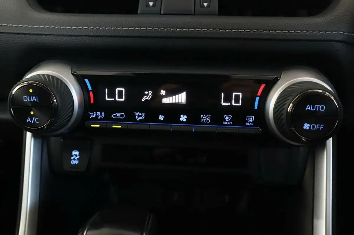 2020-toyota-rav4-25-vvt-i-design-215bhp-big-18