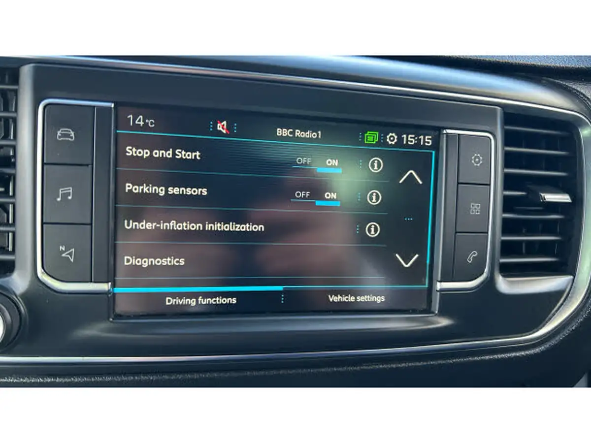 2018-peugeot-traveller-20-bluehdi-business-vip-20bluehdi-150ps-standardss-big-23