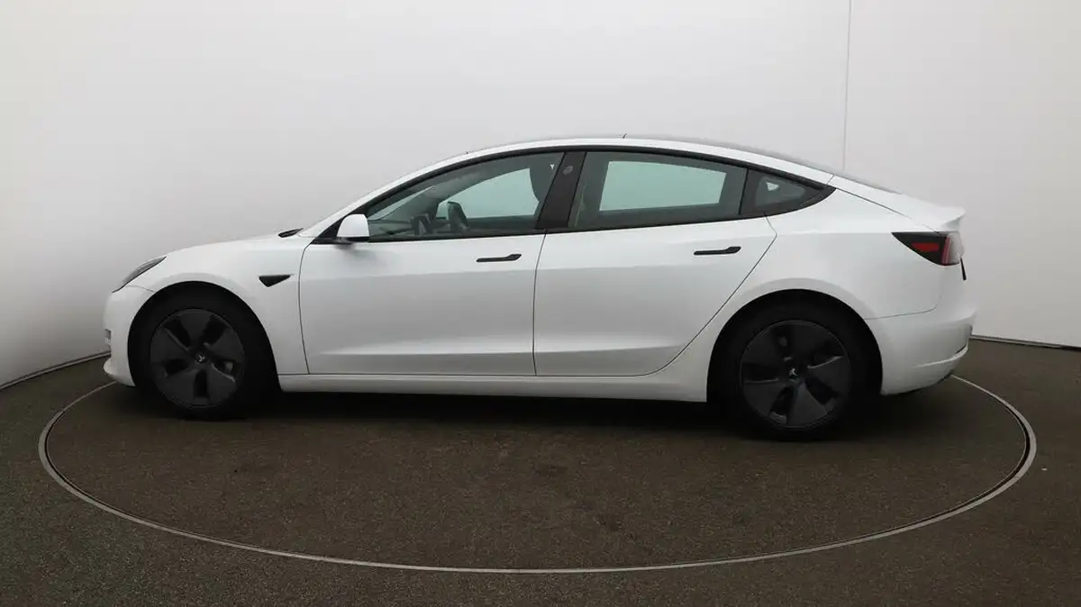 2021-tesla-model-3-e-long-range-awd-big-55