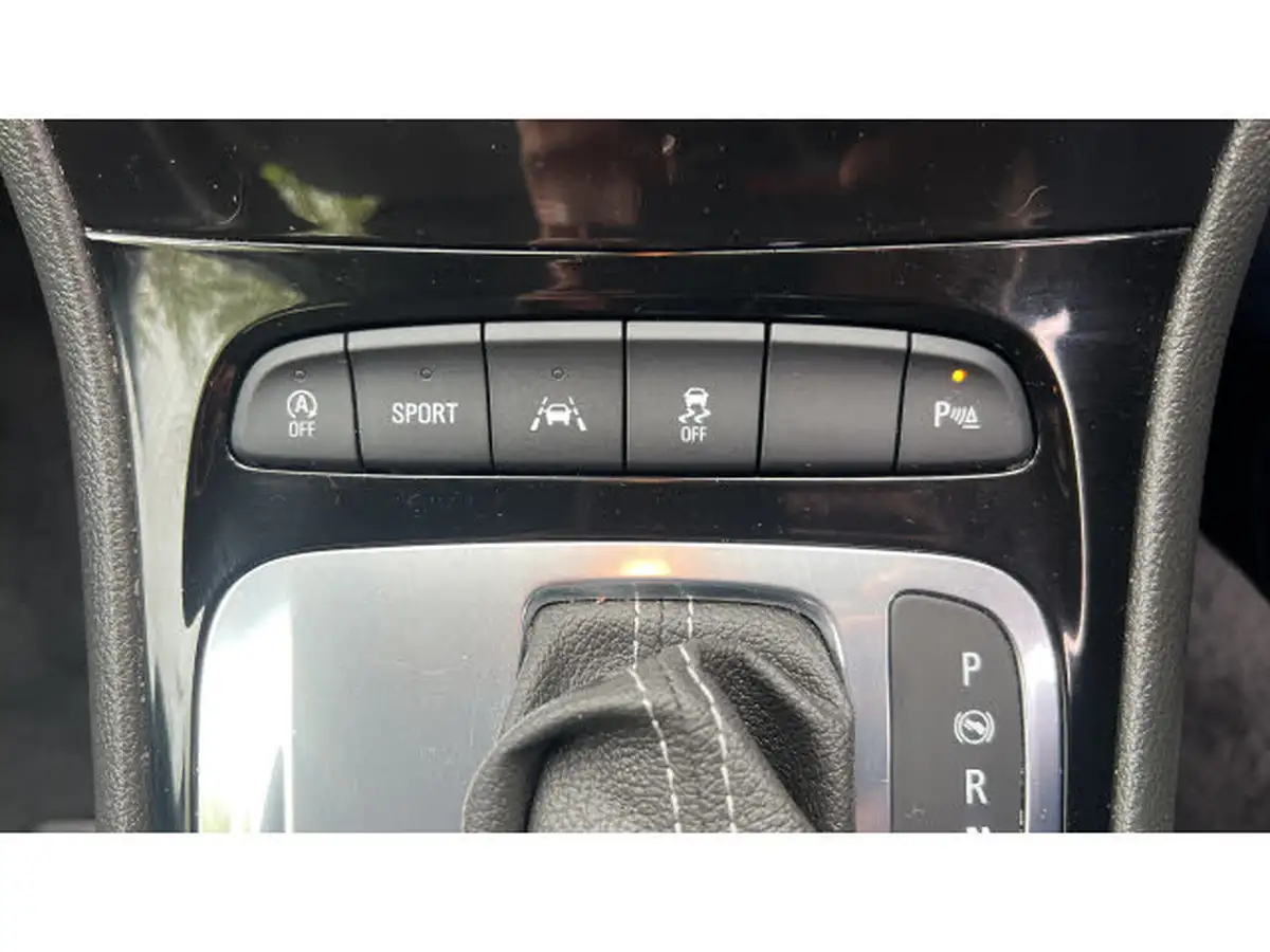 2018-vauxhall-astra-14i-16v-turbo-sri-150ps-ss-hatchback-auto-big-29