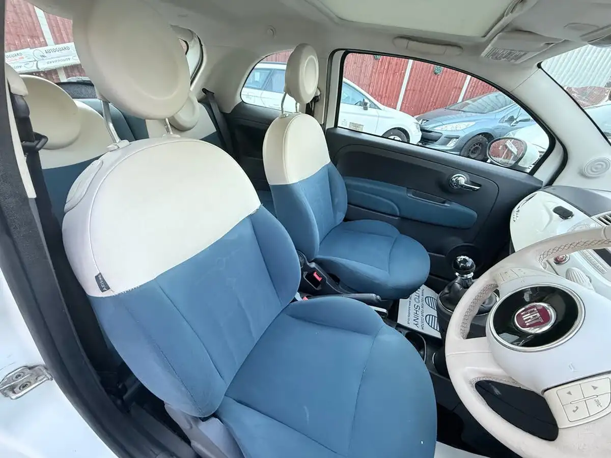 2011-fiat-500-12-lounge-big-22