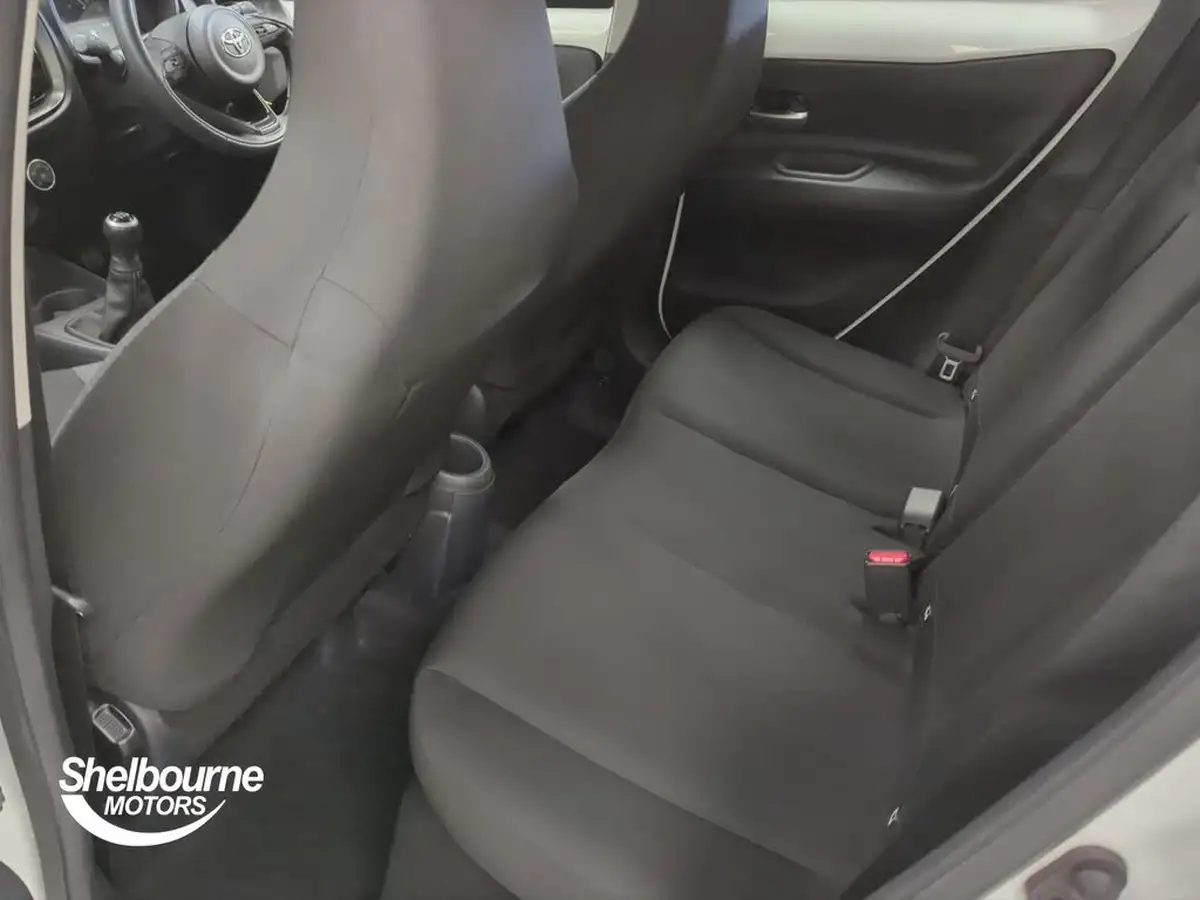 2023-toyota-aygo-x-10-vvt-i-pure-big-8