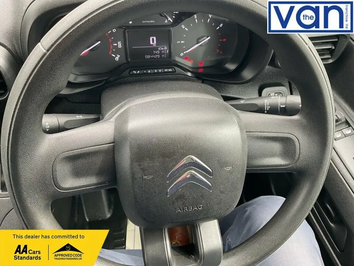 2019-citroen-berlingo-16bluehdi-650-x-panel-big-19