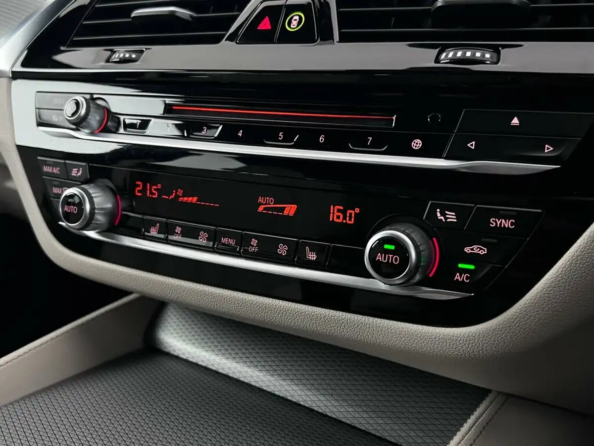 2018-bmw-5-series-20-530e-m-sport-big-37