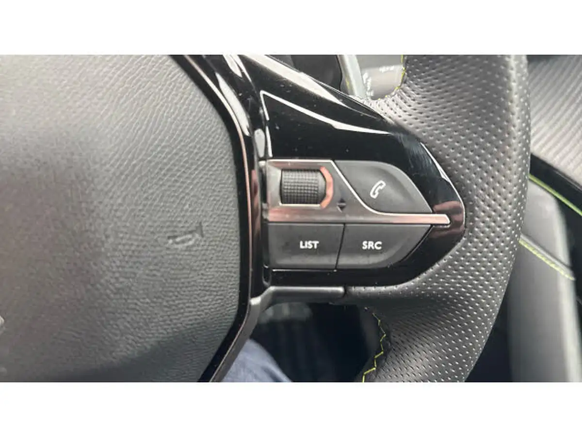 2021-peugeot-208-15-bluehdi-gt-line-big-28