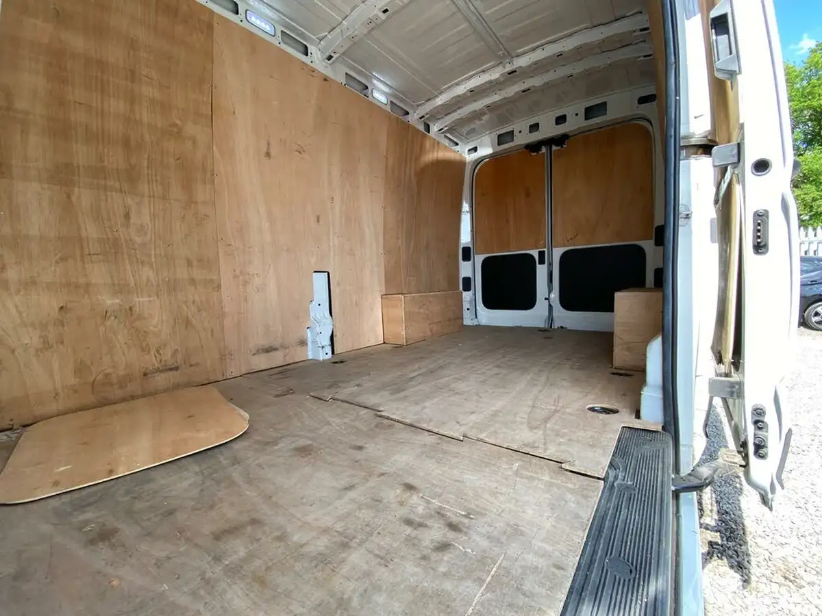 2023-maxus-deliver-9-big-14